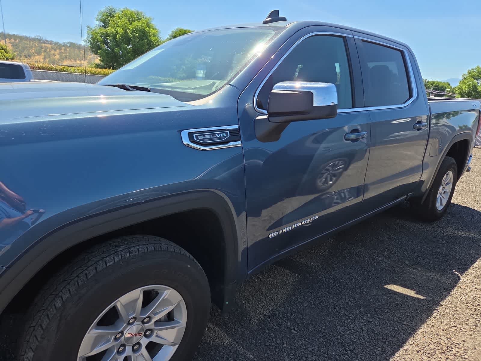 gmc sierra 1500 2024 1GTUUBEDXRZ317872 image gmc sierra 1500 2024 1GTUUBEDXRZ317872 image